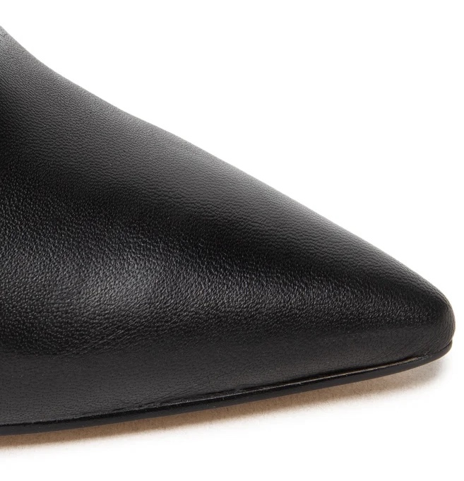 Botine GUESS
