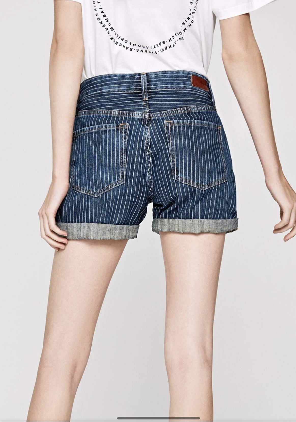 Pantaloni scurți PEPE JEANS