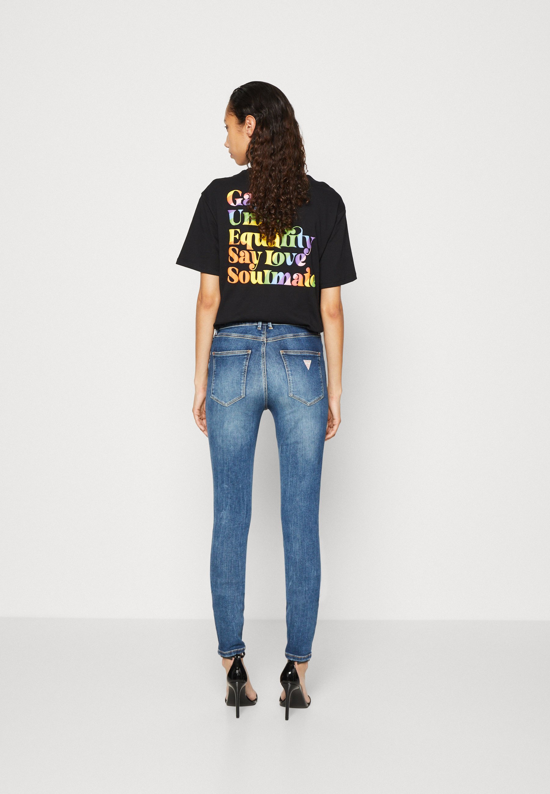 BLUGI GUESS SKINNY JEANS 1981
